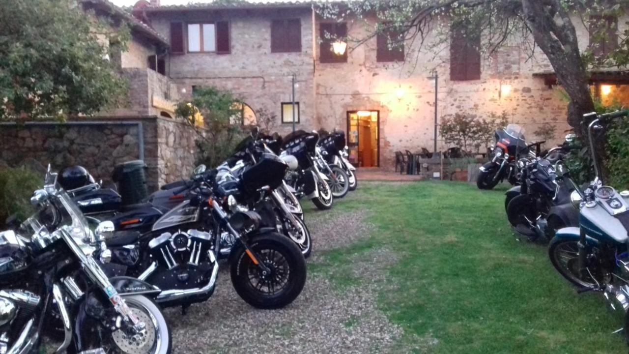 Albergo Ristorante Da Vestro มอนติเชียโน ภายนอก รูปภาพ
