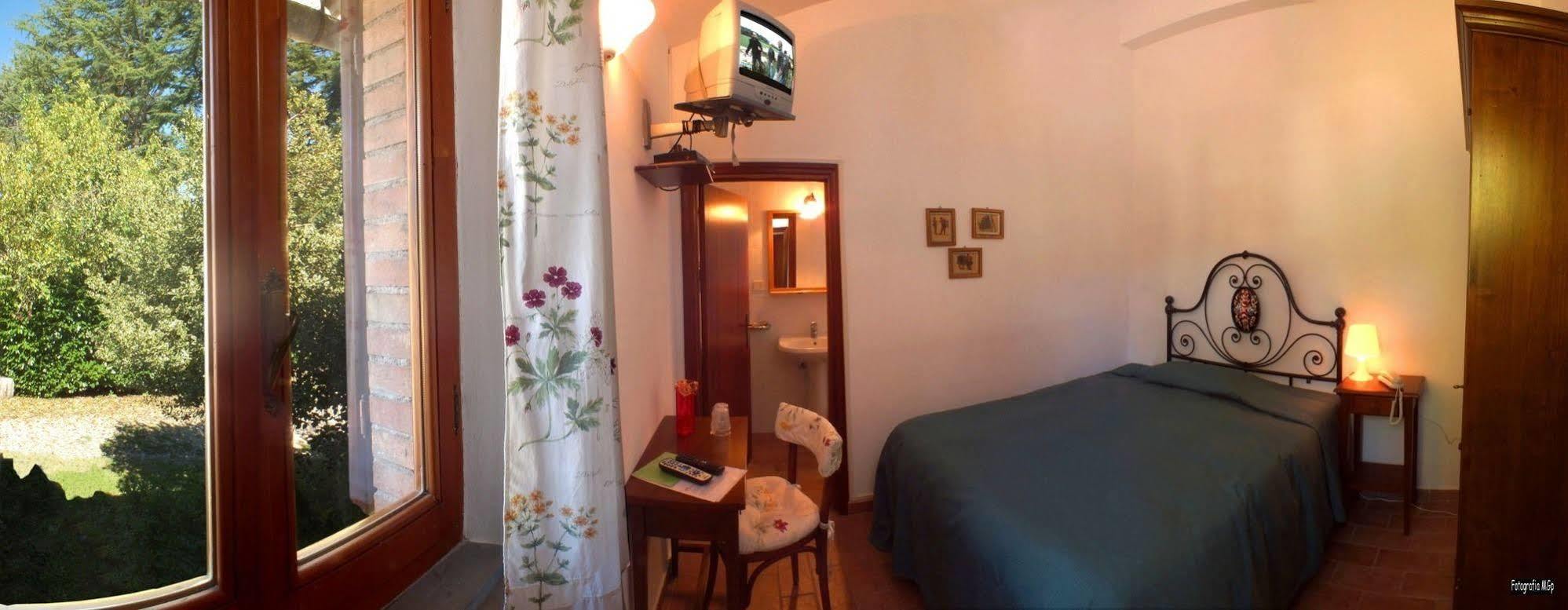 Albergo Ristorante Da Vestro มอนติเชียโน ภายนอก รูปภาพ