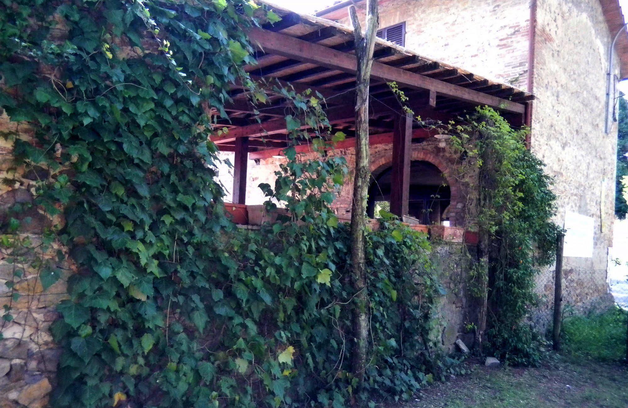 Albergo Ristorante Da Vestro มอนติเชียโน ภายนอก รูปภาพ