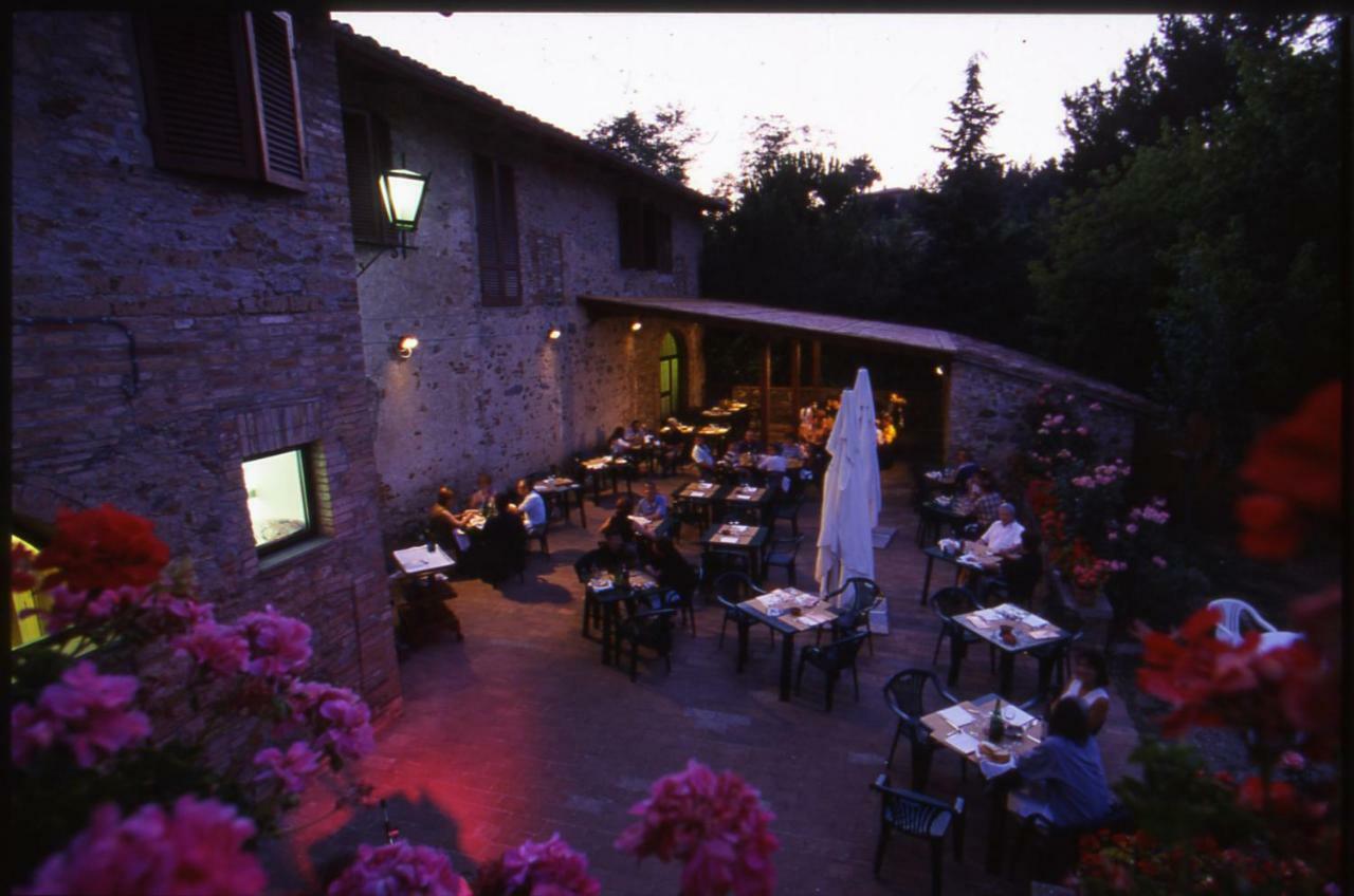 Albergo Ristorante Da Vestro มอนติเชียโน ภายนอก รูปภาพ